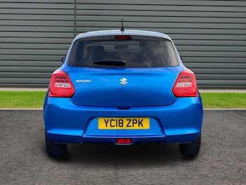 Used Suzuki Swift 2018 for sale - 77744009: Photo