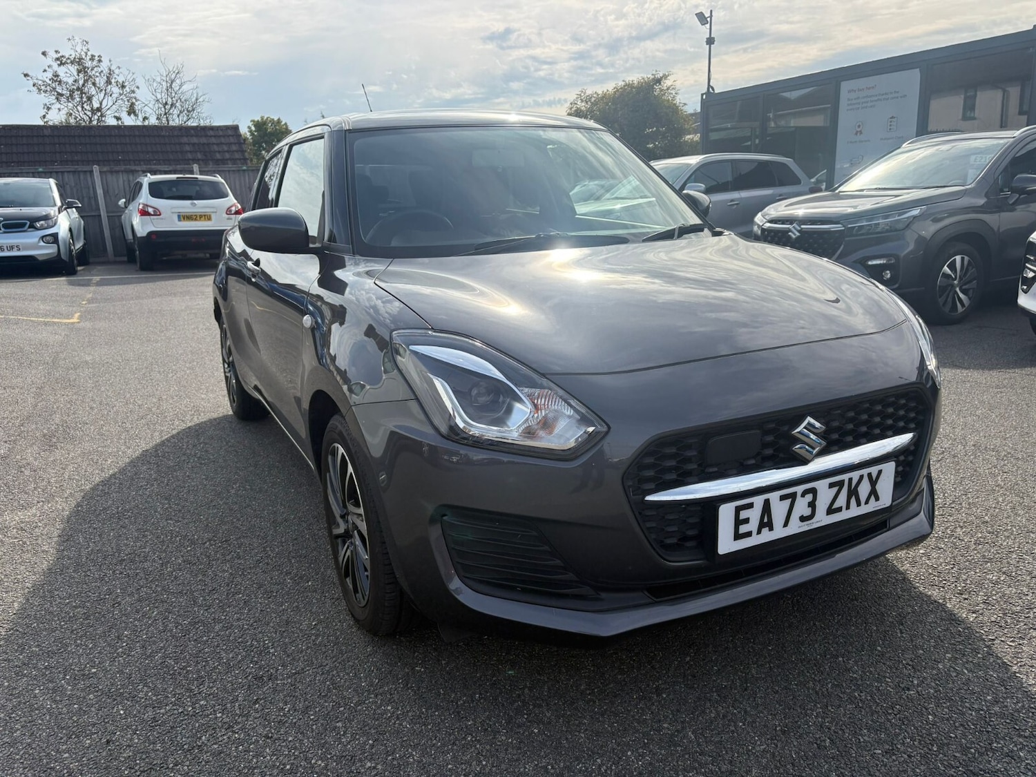 Used Suzuki Swift 2024 for sale - 76161468: Photo 1