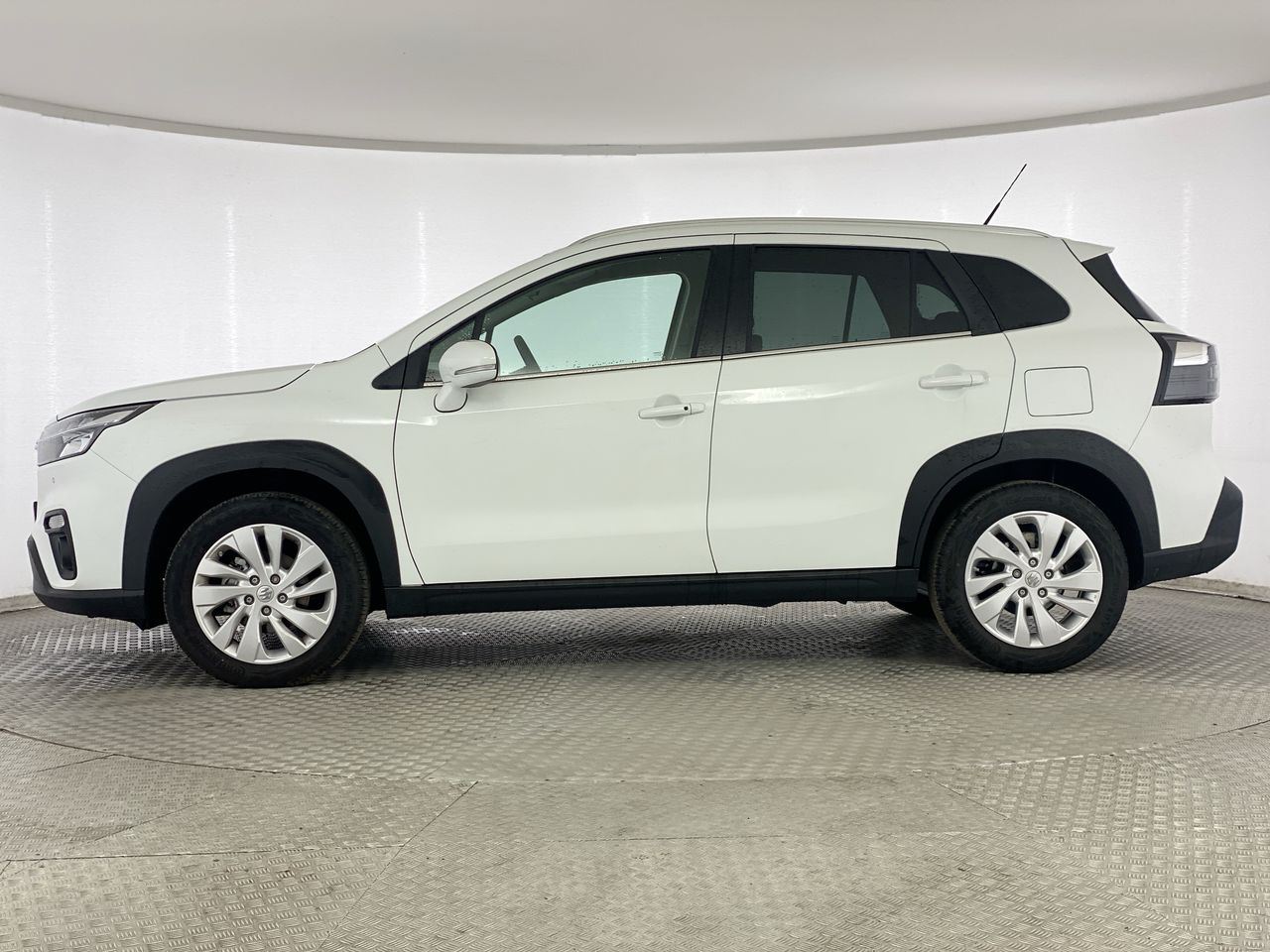 Used Suzuki SX4 S-Cross 2025 for sale - 76635291: Photo 4