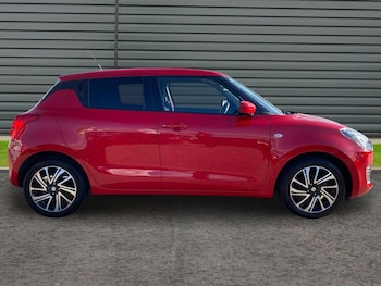 Used Suzuki Swift 2023 for sale - 78297559: Photo