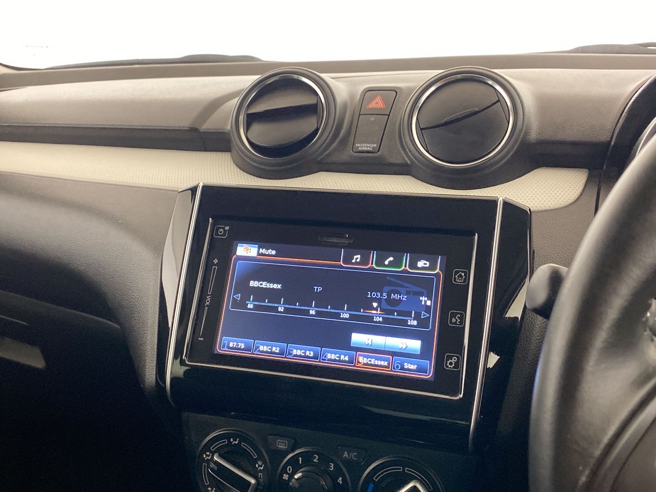 Used Suzuki Swift 2023 for sale - 76716642: Photo 17