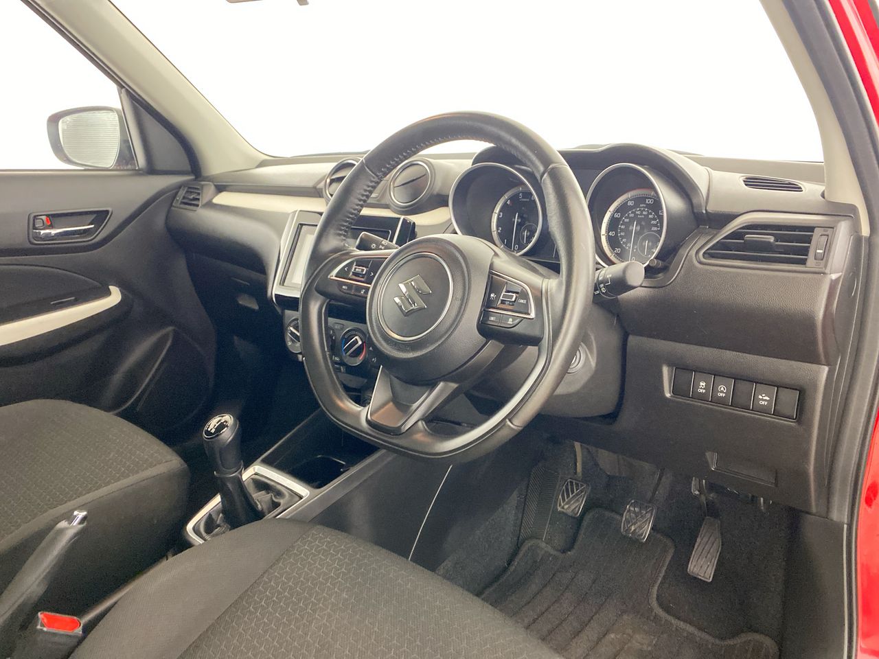 Used Suzuki Swift 2023 for sale - 76716642: Photo 28