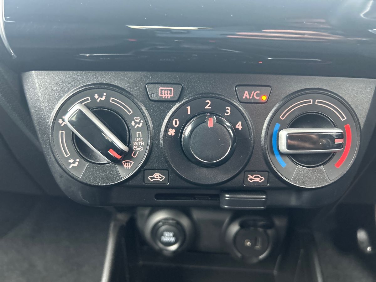 Used Suzuki Swift 2023 for sale - 76719795: Photo 14