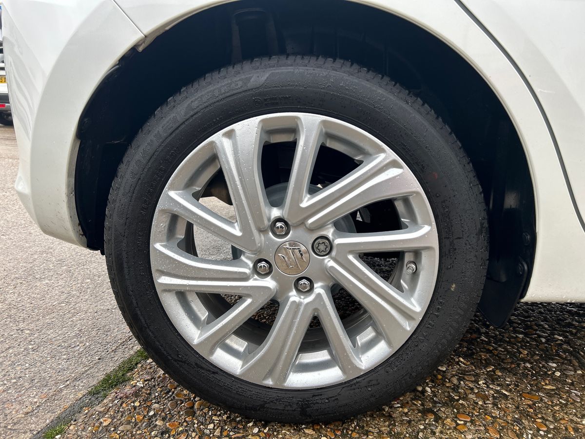 Used Suzuki Swift 2023 for sale - 76719795: Photo 25