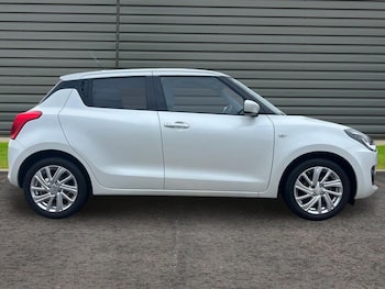 Used Suzuki Swift 2023 for sale - 76719795: Photo
