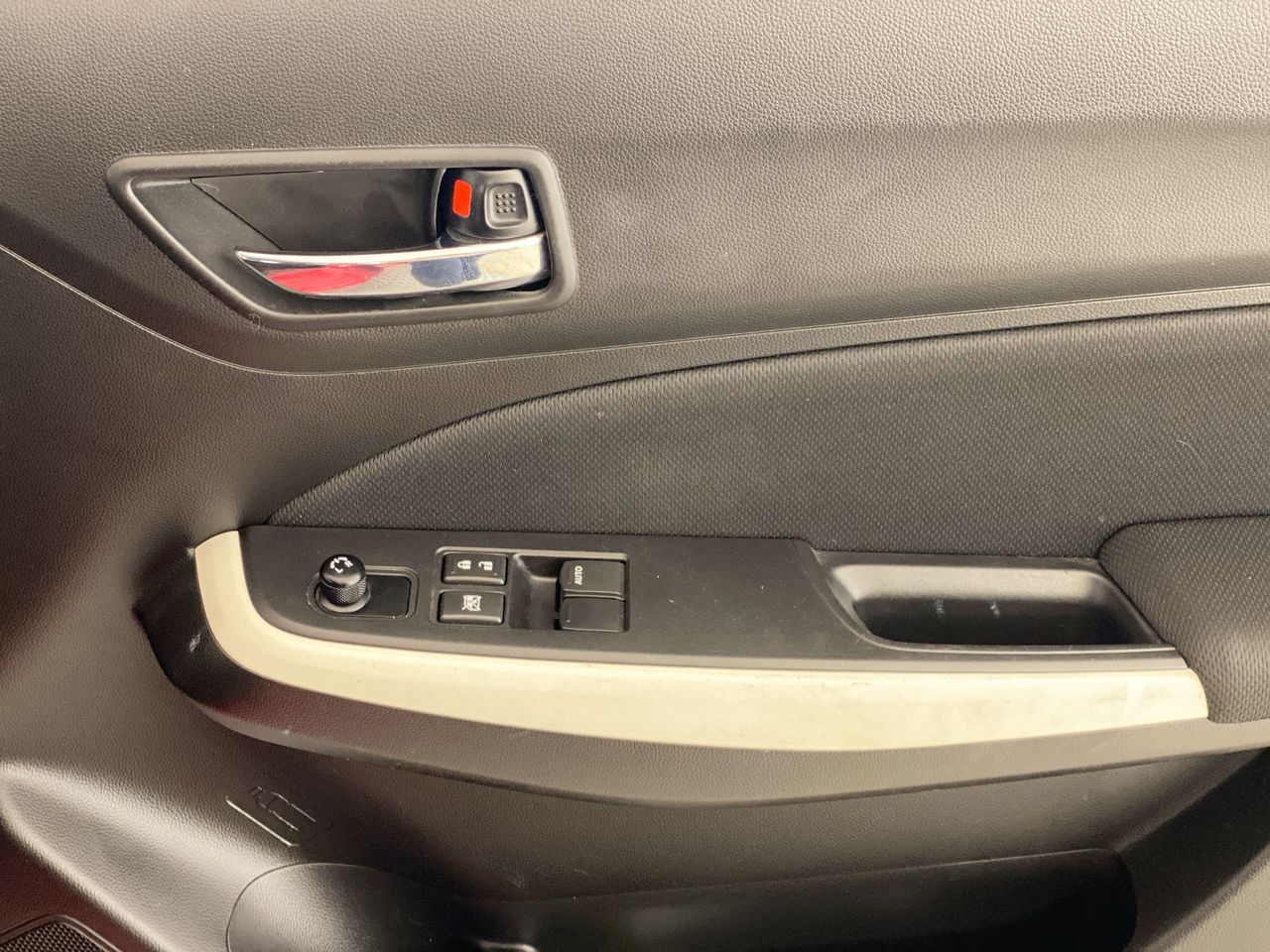 Used Suzuki Swift 2023 for sale - 76635292: Photo 13