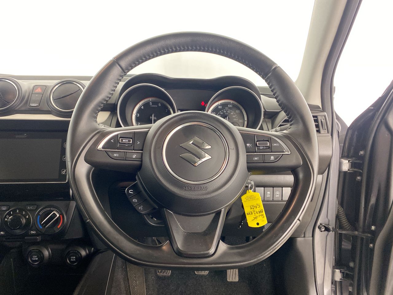 Used Suzuki Swift 2024 for sale - 76730571: Photo 15