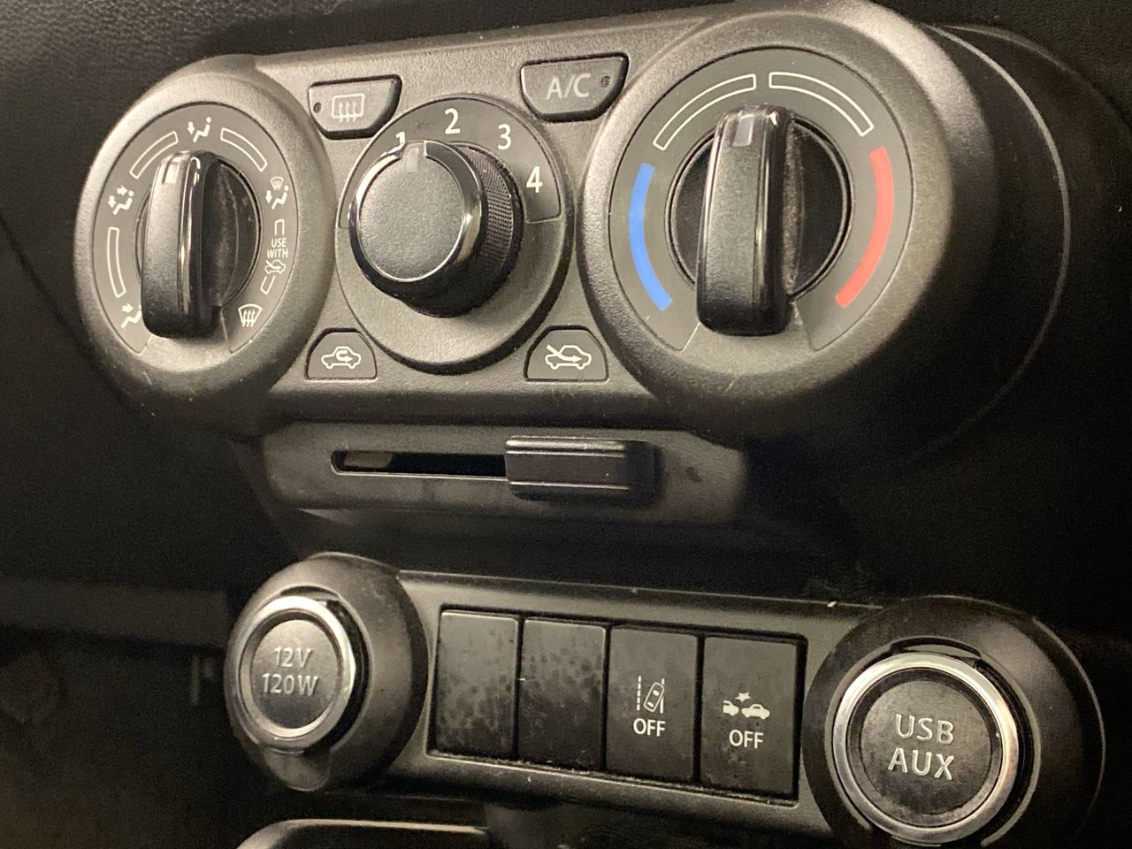 Used Suzuki Ignis 2023 for sale - 76716652: Photo 19