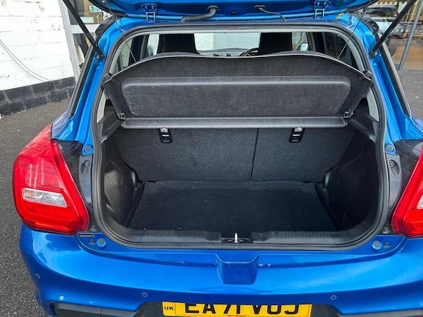 Used Suzuki Swift 2021 for sale - 76229180: Photo 6