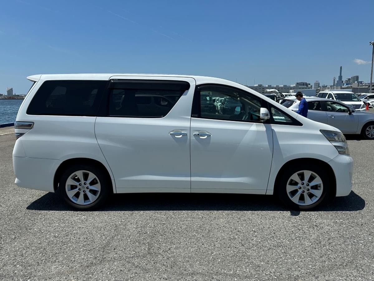 Used Toyota Vellfire 2008 for sale - 76181502: Photo 1