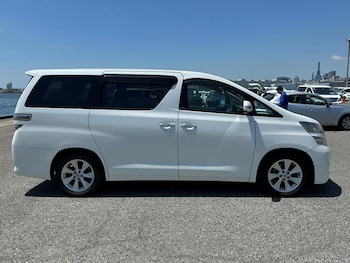 Used Toyota Vellfire 2008 for sale - 76181502: Photo