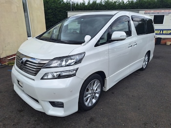 Used Toyota Vellfire 2010 for sale - 75497172: Photo