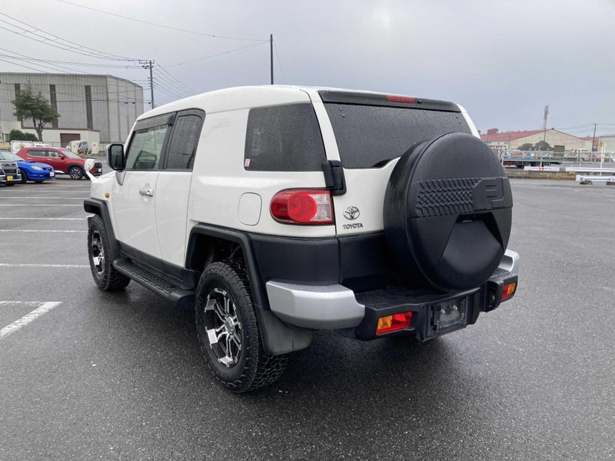 Used Toyota FJ Cruiser 2014 for sale - 76922309: Photo 5