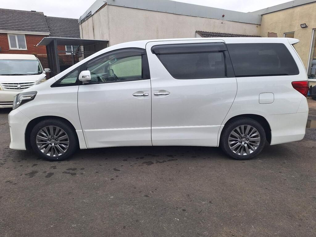 Used Toyota Alphard 2024 for sale - 76476978: Photo 1