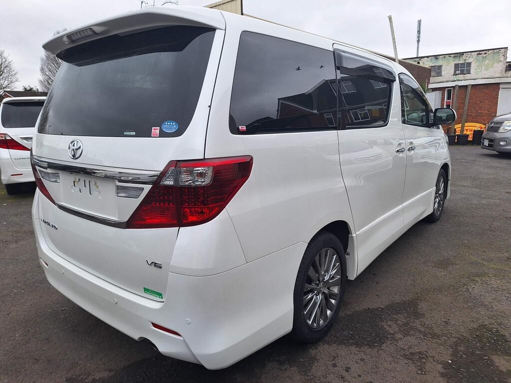 Used Toyota Alphard 2024 for sale - 76476978: Photo 5