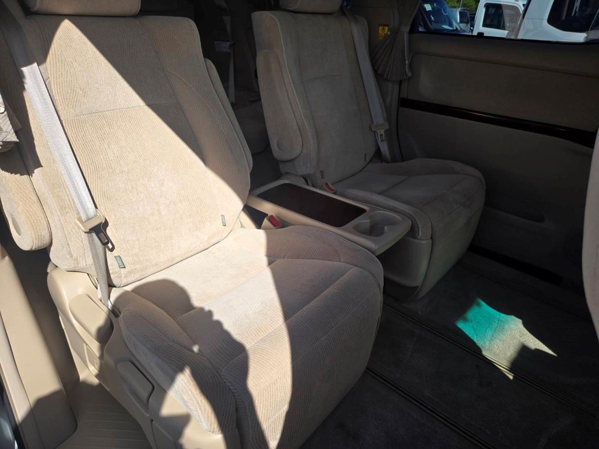 Used Toyota Alphard 2010 for sale - 76193490: Photo 10