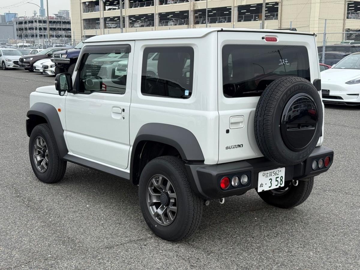 Used Suzuki Jimny 2023 for sale - 77930556: Photo 6