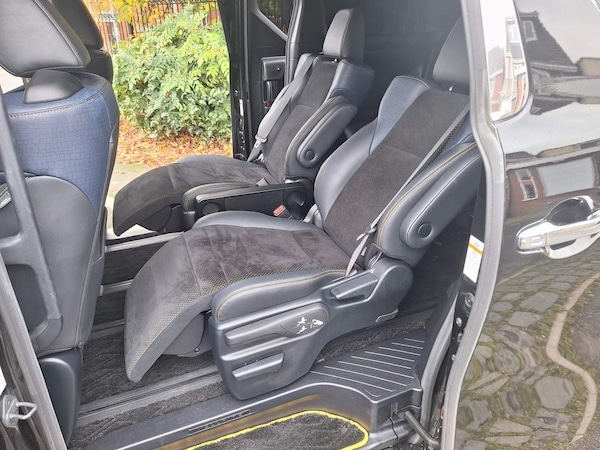 Used Toyota Vellfire 2024 for sale - 75994708: Photo 16