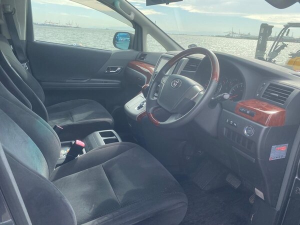 Used Toyota Vellfire 2009 for sale - 72893792: Photo 10
