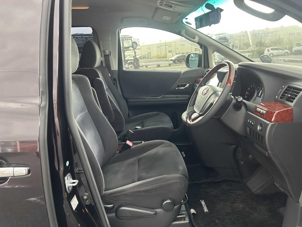 Used Toyota Vellfire 2010 for sale - 76192811: Photo 10