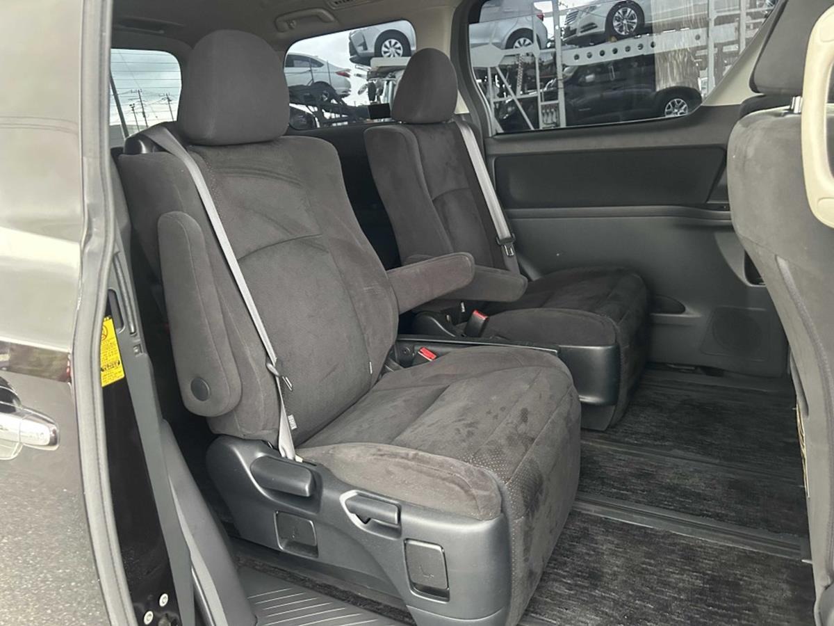 Used Toyota Vellfire 2010 for sale - 76192811: Photo 12