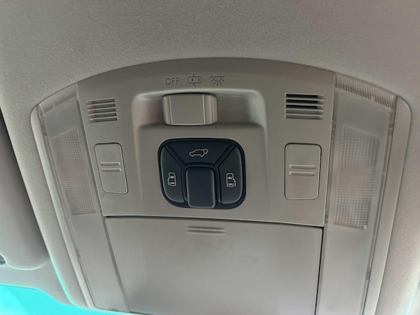 Used Toyota Vellfire 2010 for sale - 76192811: Photo 14