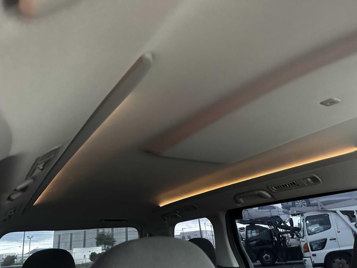 Used Toyota Vellfire 2010 for sale - 76192811: Photo 15