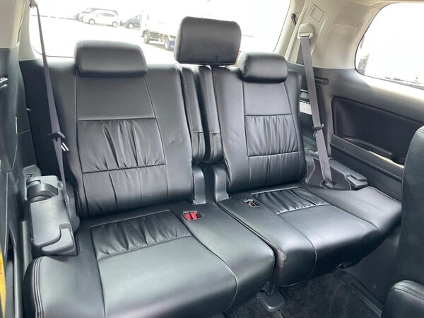 Used Toyota Vellfire 2010 for sale - 75168682: Photo 13