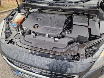 Used Volvo V40 2015 for sale - 77474663: Photo