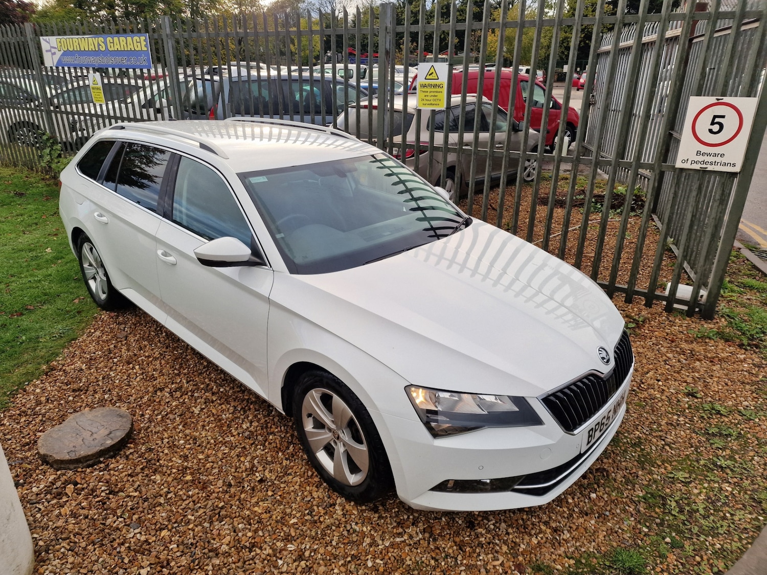 Used Skoda Superb 2016 for sale - 76322183: Photo 2