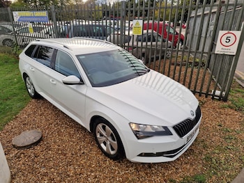 Used Skoda Superb 2016 for sale - 76322183: Photo 2