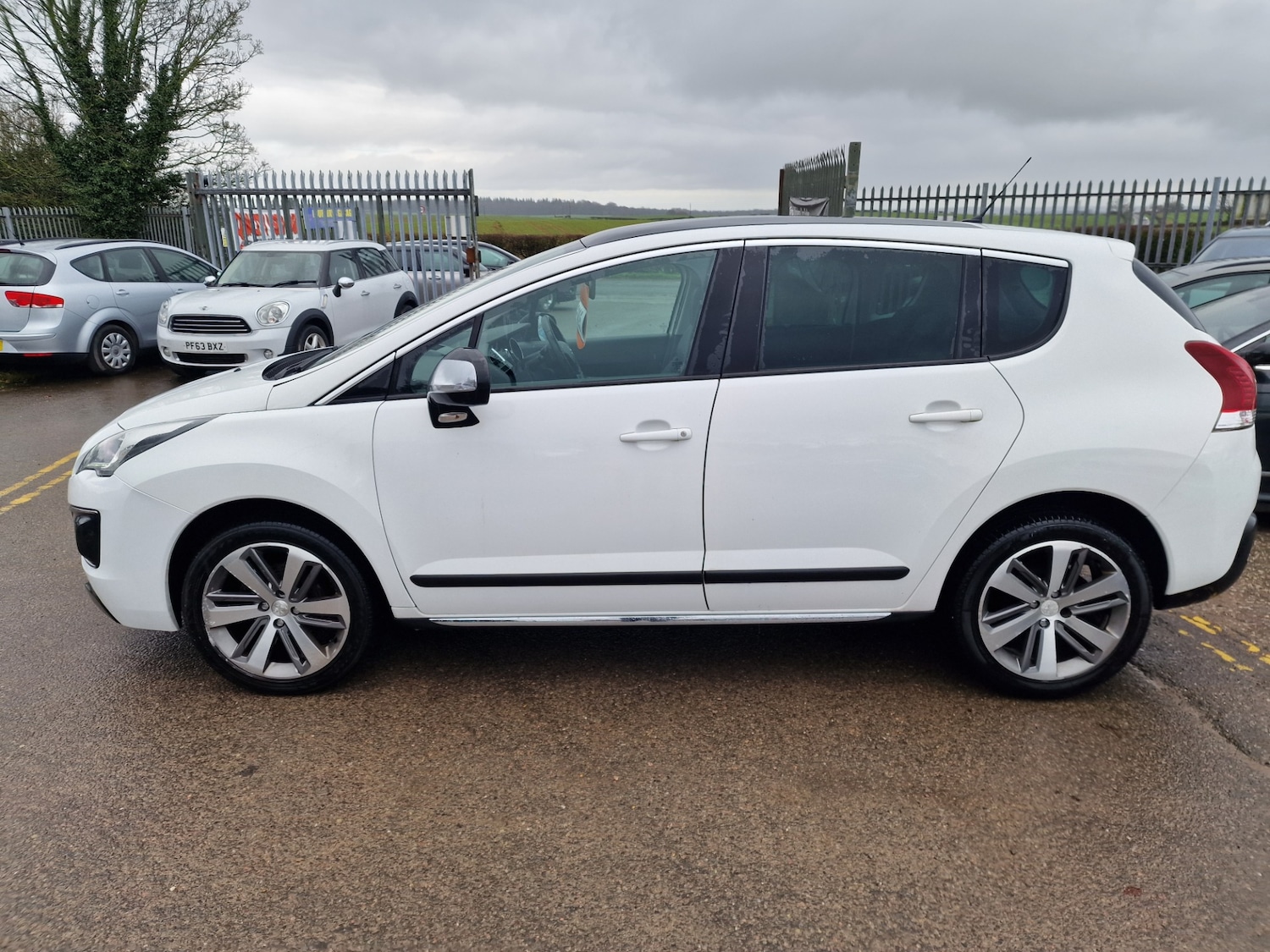 Used Peugeot 3008 2015 for sale - 77701396: Photo 13