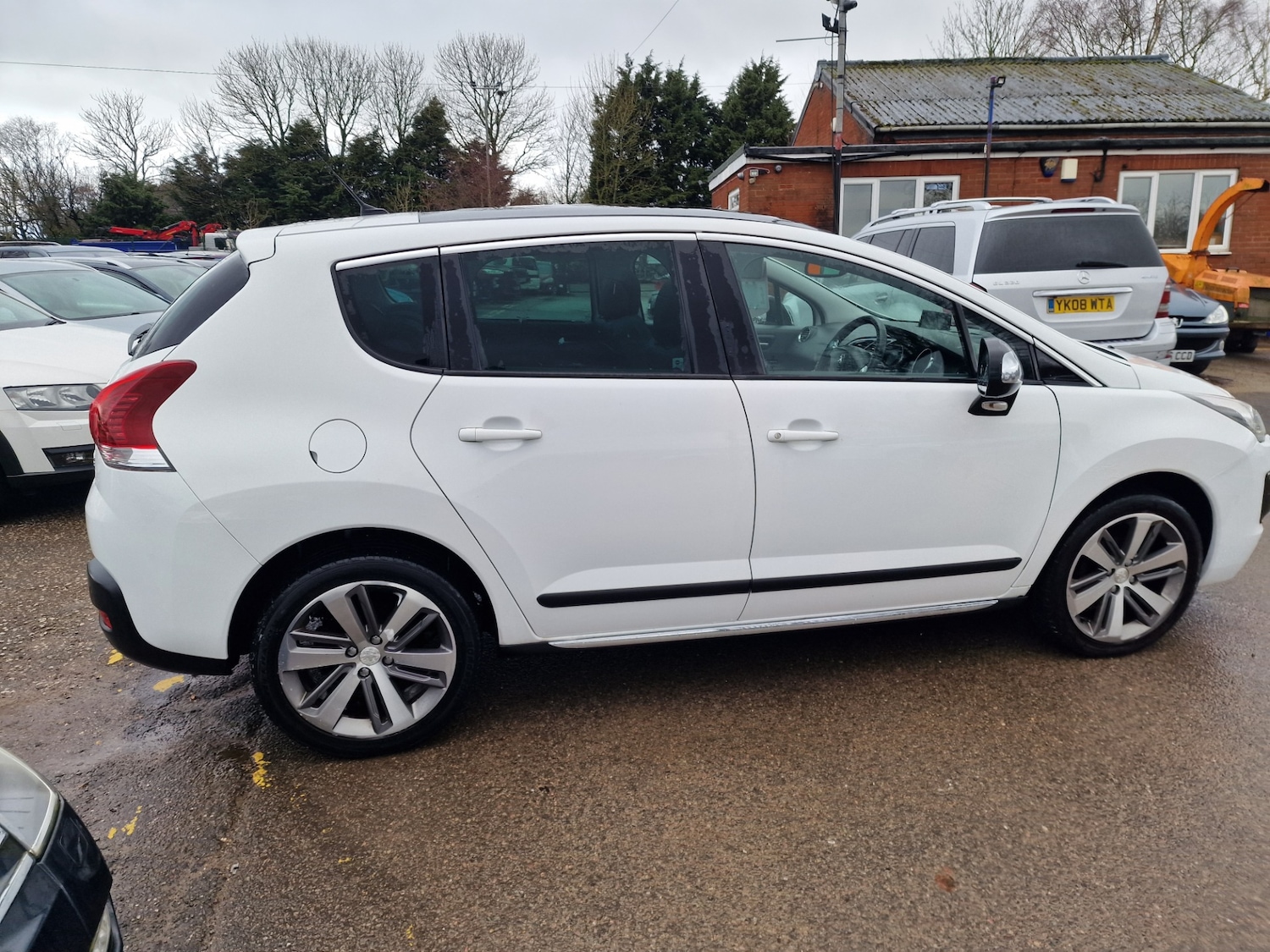Used Peugeot 3008 2015 for sale - 77701396: Photo 9