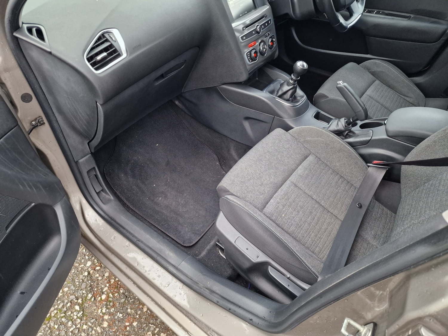 Used Citroen C4 2015 for sale - 76332081: Photo 13