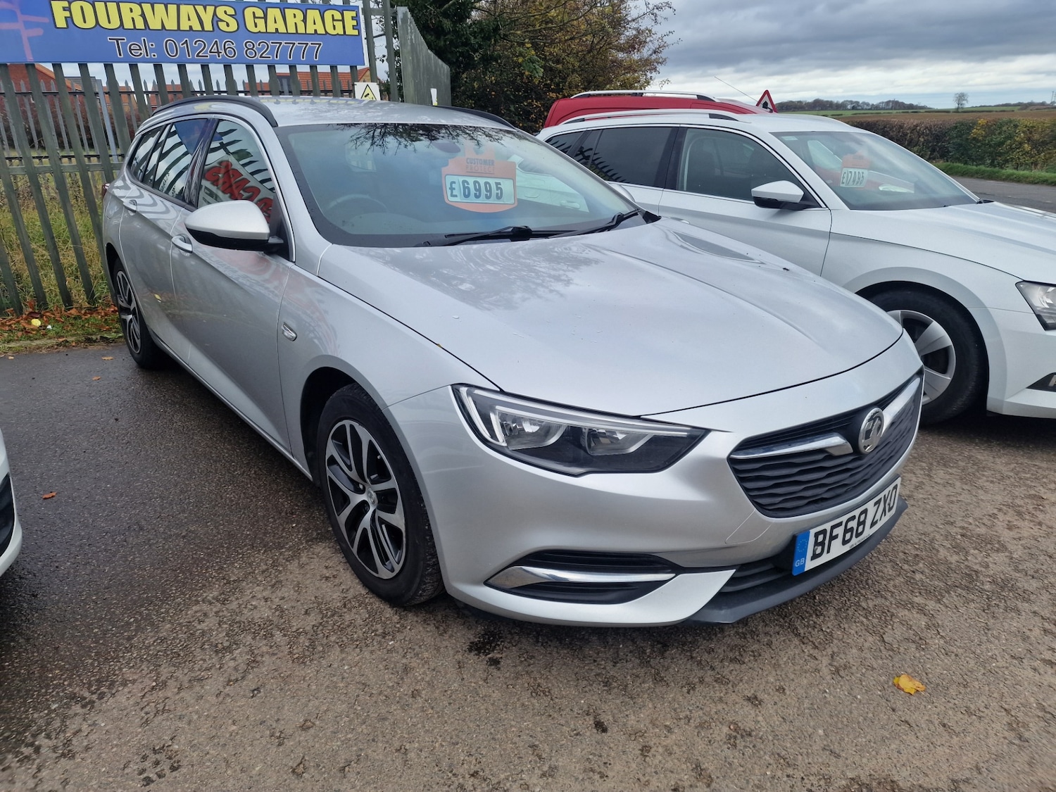 Used Vauxhall Insignia 2018 for sale - 76407647: Photo 2