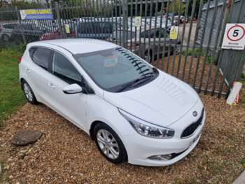 Used Kia Ceed 2015 for sale - 74444842: Photo