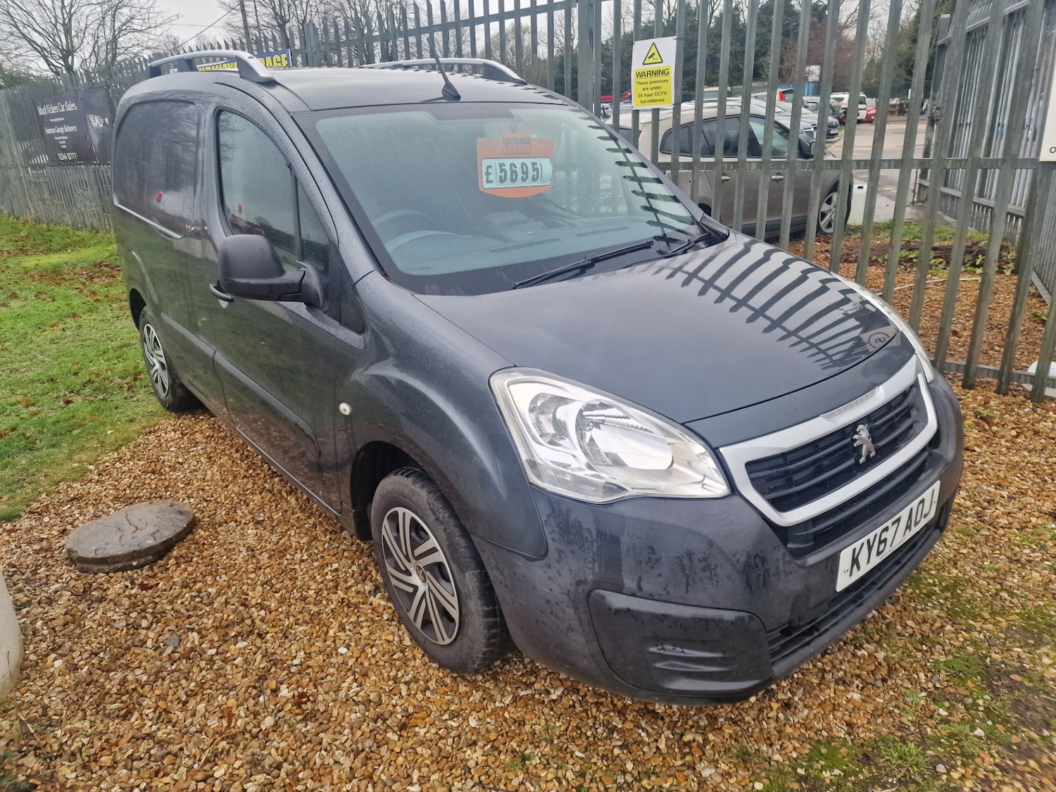 Used Peugeot Partner 2017 for sale - 76845290: Photo 3