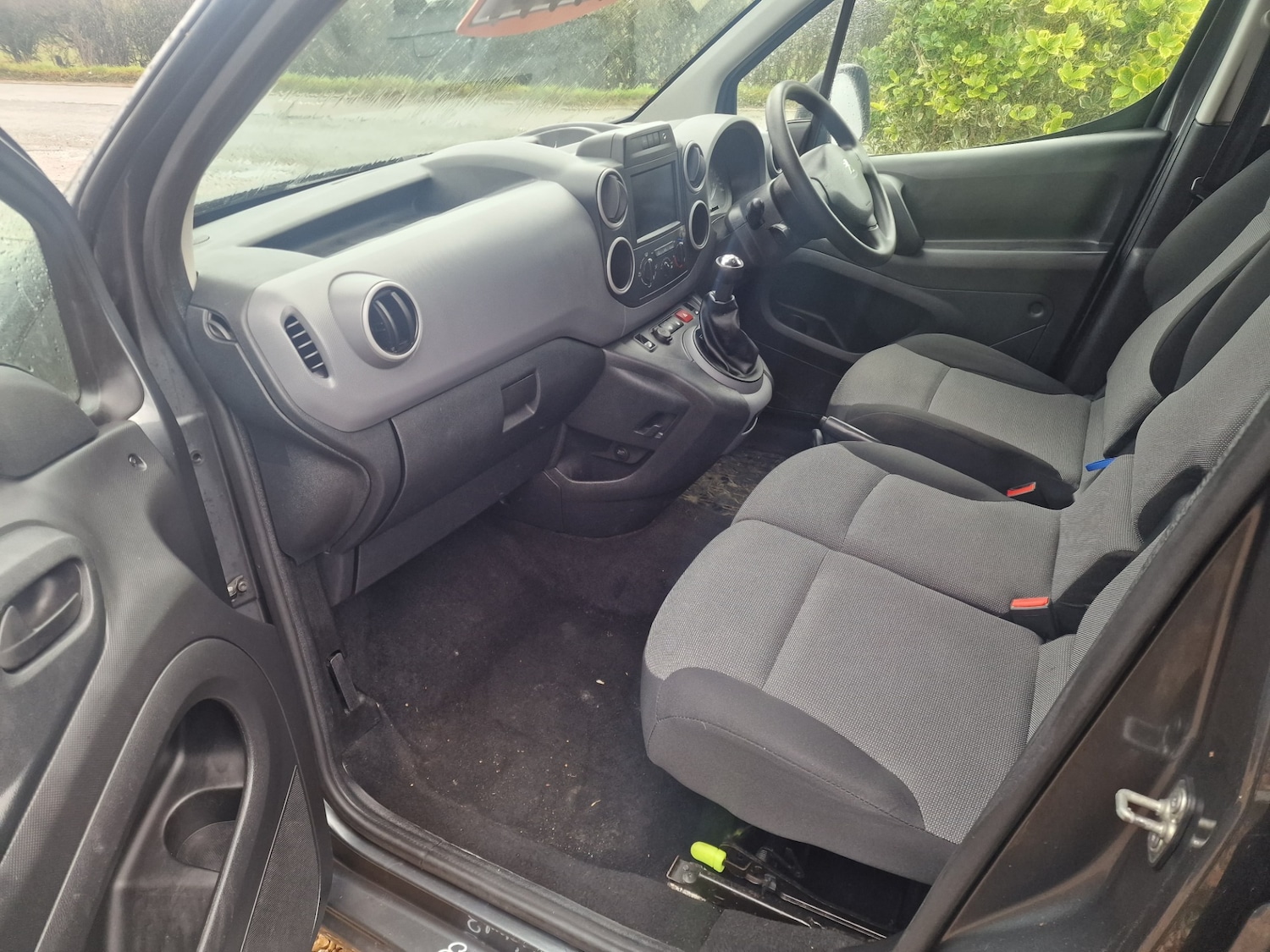 Used Peugeot Partner 2017 for sale - 76845290: Photo 9