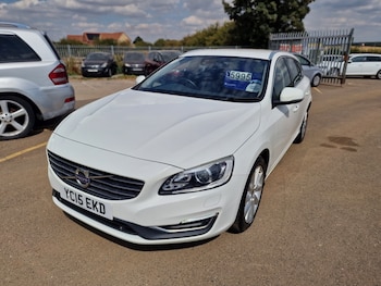 Used Volvo V60 2015 for sale - 79526844: Photo