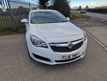 Used Vauxhall Insignia 2016 for sale - 76931779: Photo