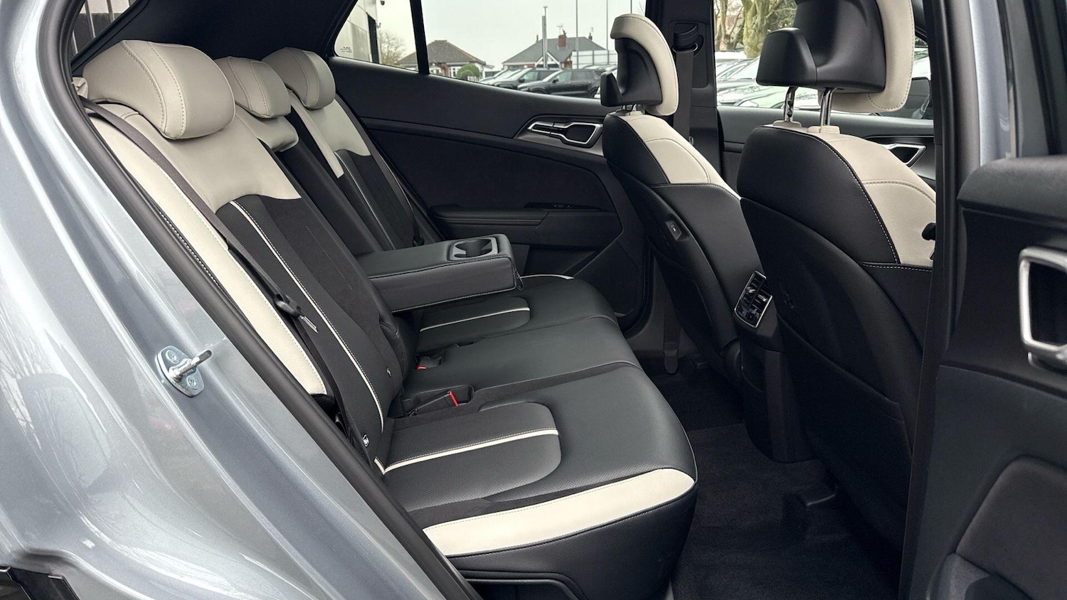 Used Kia Sportage 2025 for sale - 77029185: Photo 12