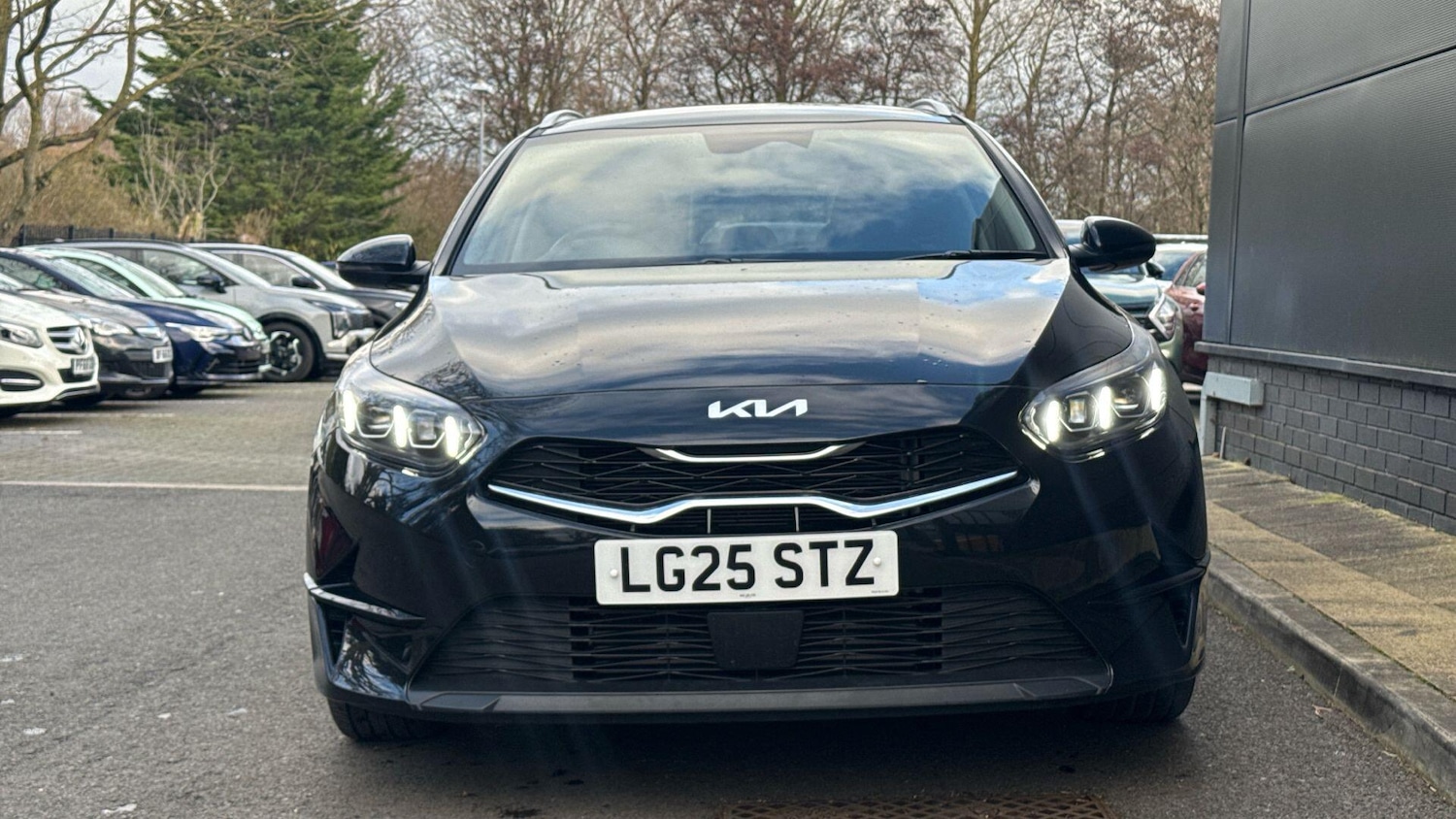 Used Kia Ceed 2025 for sale - 77074404: Photo 2