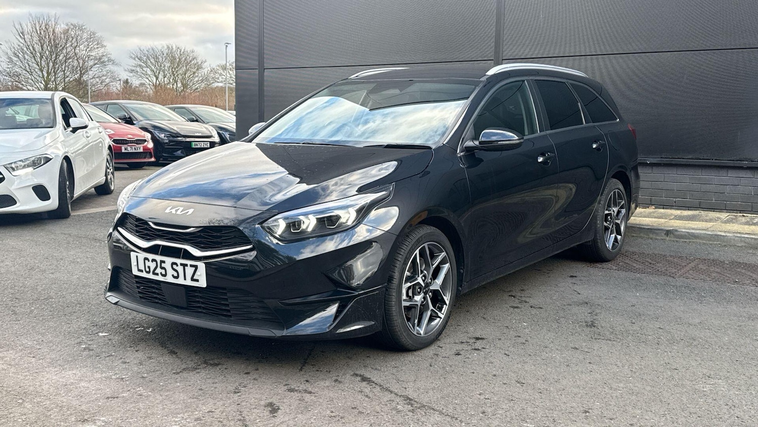 Used Kia Ceed 2025 for sale - 77074404: Photo 3