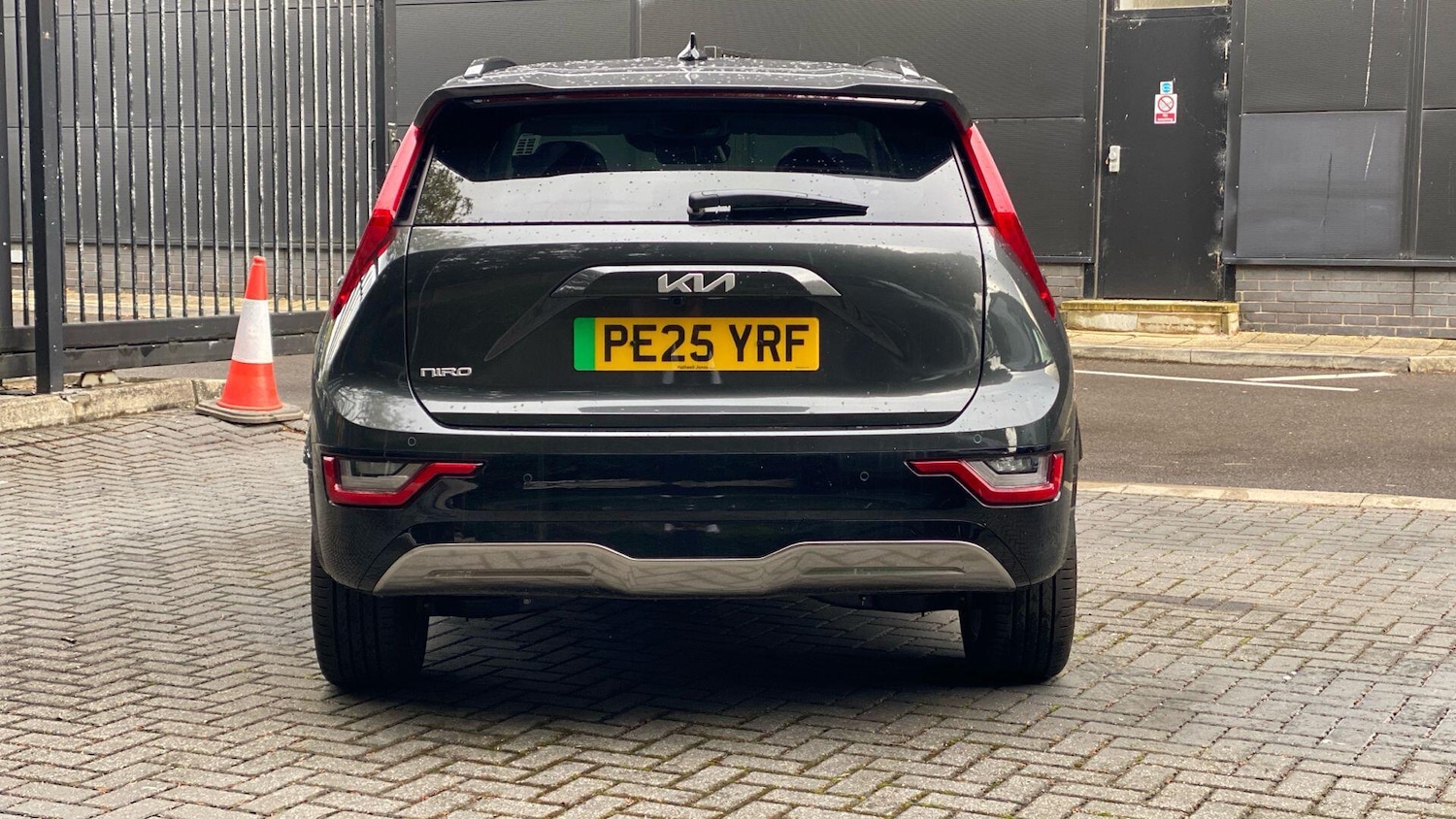 Used Kia Niro 2025 for sale - 77015467: Photo 4