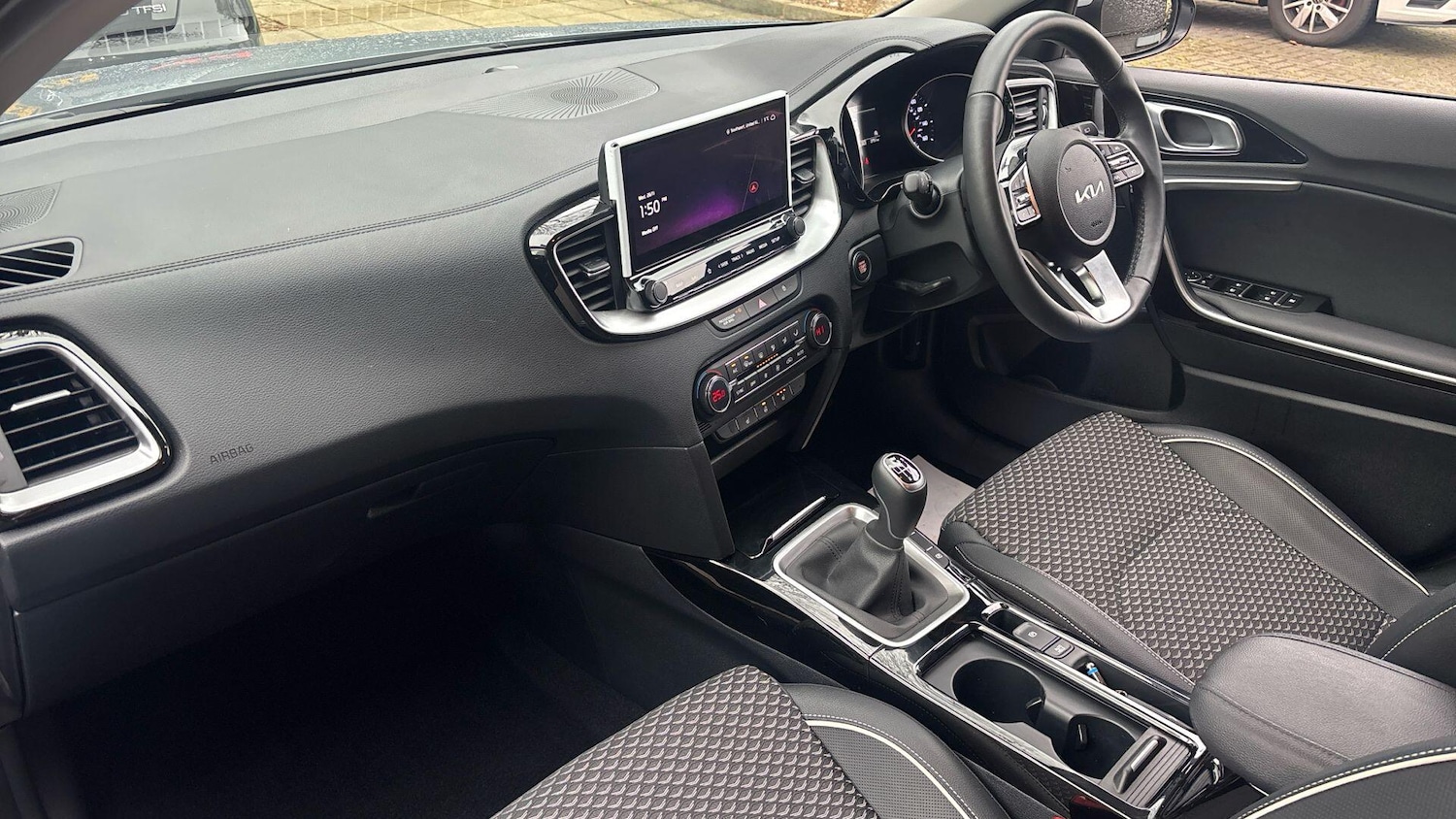 Used Kia XCeed 2025 for sale - 77016948: Photo 8