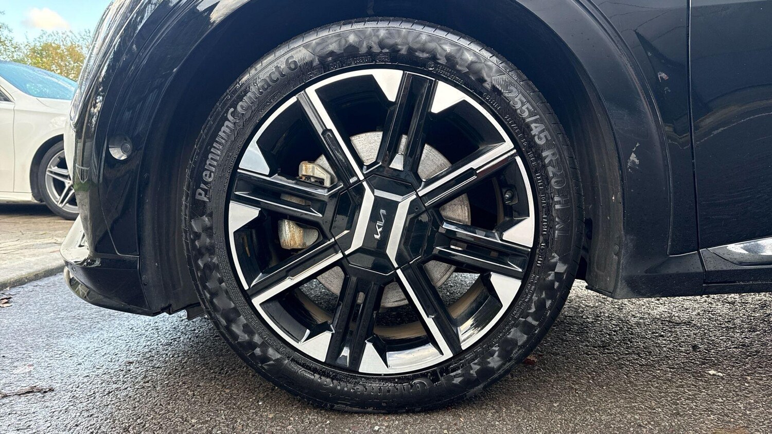 Used Kia EV6 2025 for sale - 77156301: Photo 14