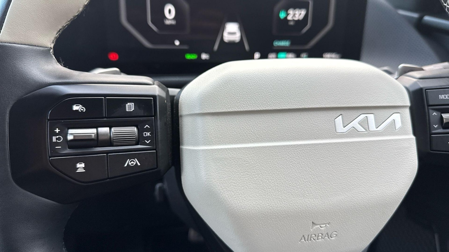 Used Kia EV6 2025 for sale - 77156301: Photo 18