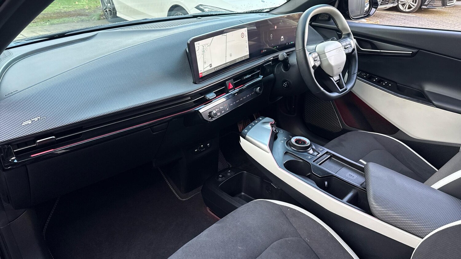 Used Kia EV6 2025 for sale - 77156301: Photo 30