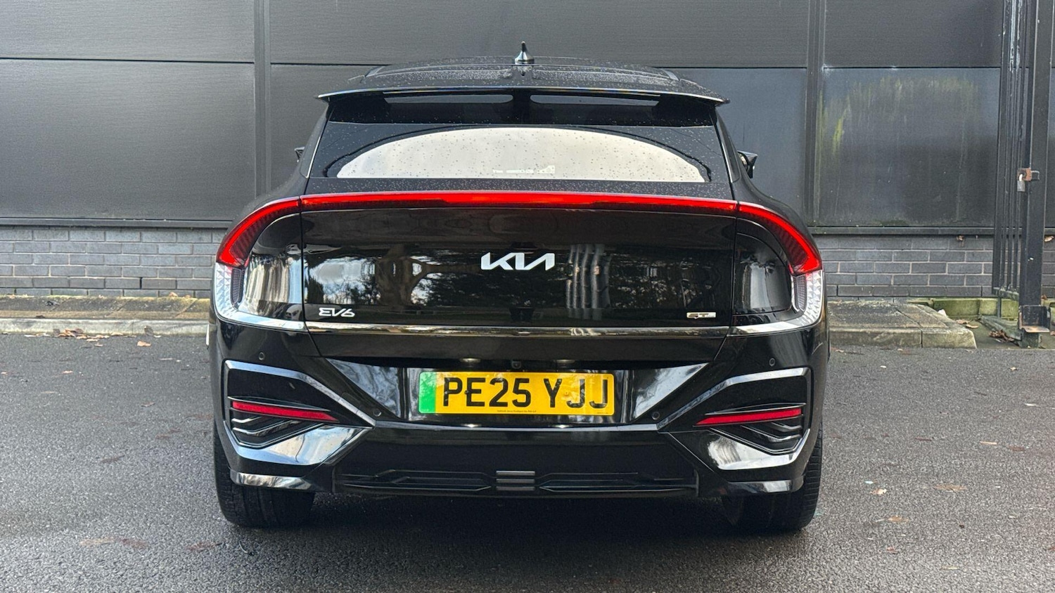Used Kia EV6 2025 for sale - 77156301: Photo 4