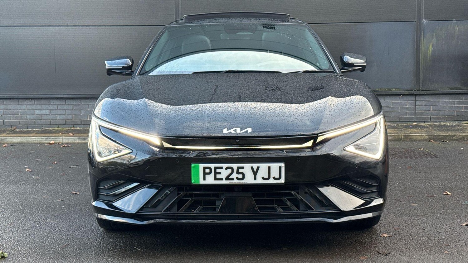 Used Kia EV6 2025 for sale - 77156301: Photo 5